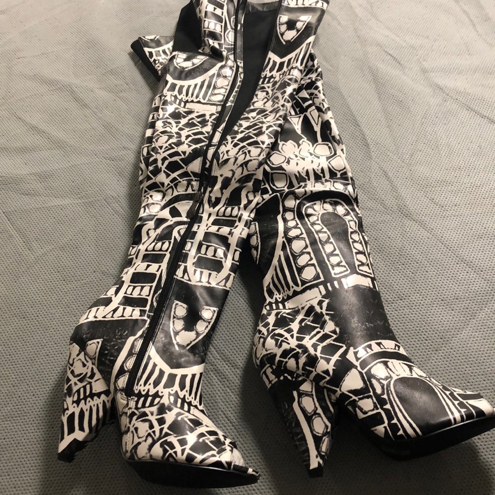 Thigh high Cape Robbin open toe boots